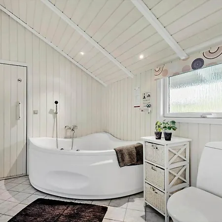 C11170-hemmet-strandvaenget-24 Feriehus *